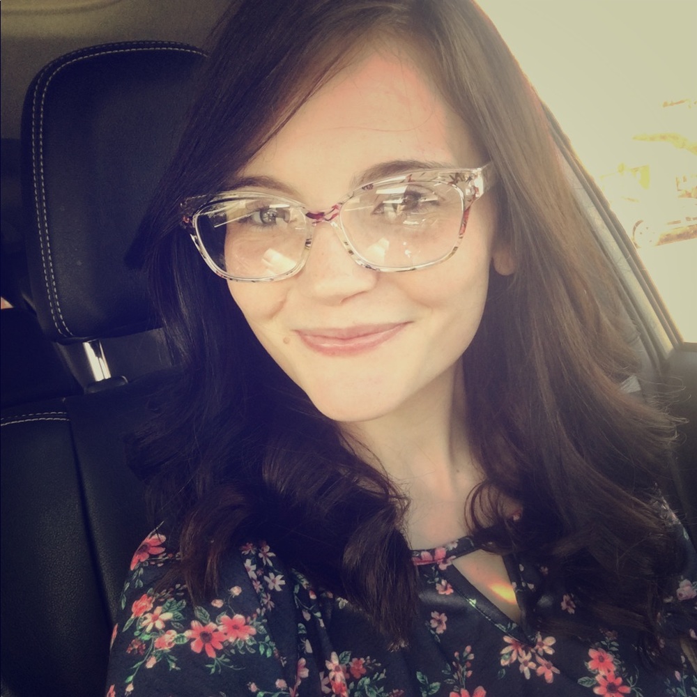 Meet your Posher, Amy